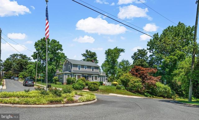 $1,575,000 | 6060 Woodmont Road, Alexandria, VA 22307