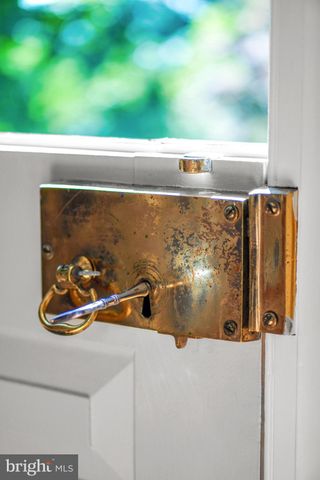 $1,575,000 | 6060 Woodmont Road, Alexandria, VA 22307