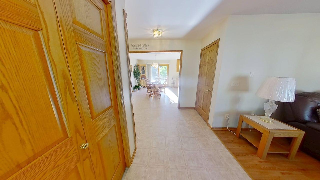 401 South Bruce Street Marshall, MN 56258 - Photo 2 of 45
