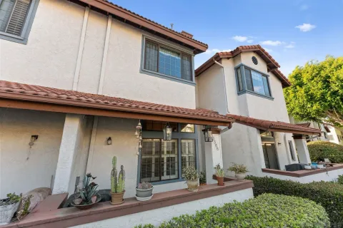 $824,900 | 3566 Mission Mesa Way, San Diego, CA 92120