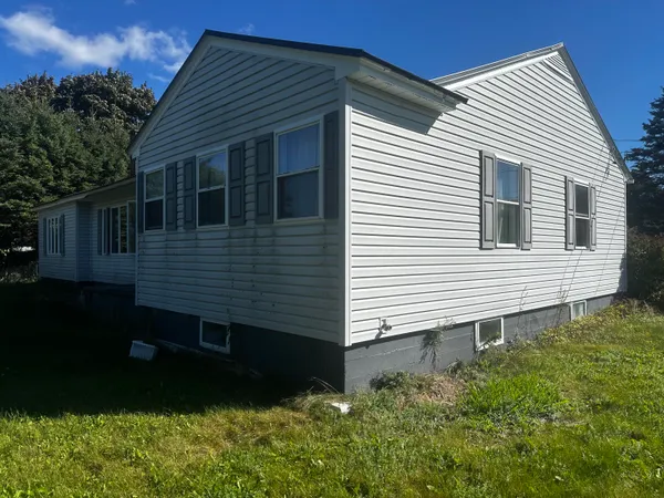 $165,000 | 13 Montgomery Avenue, Caribou, ME 04736