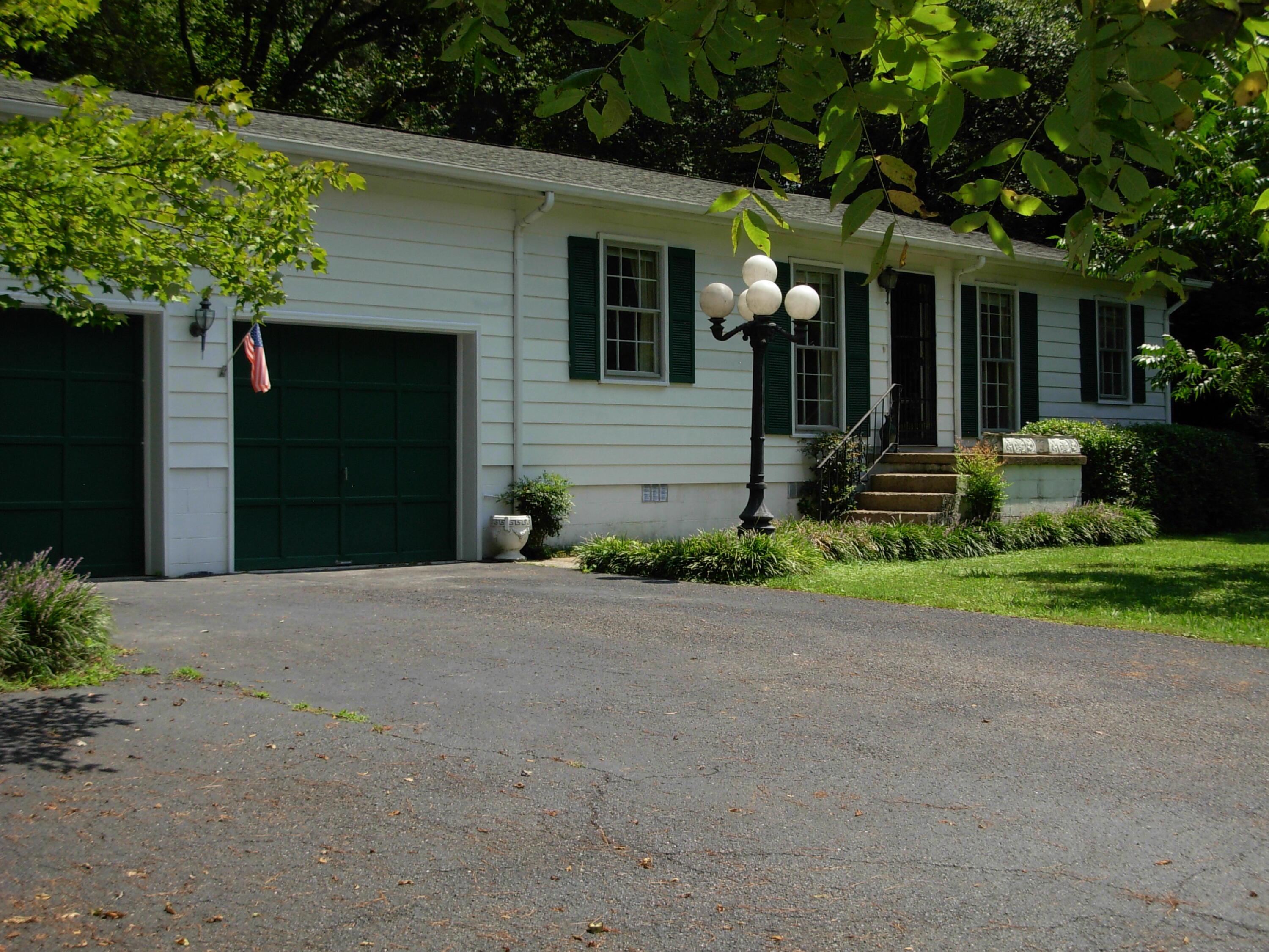 1611 Mission Ridge Road Rossville, GA 30741 - Photo 2 of 40 DSCN6542