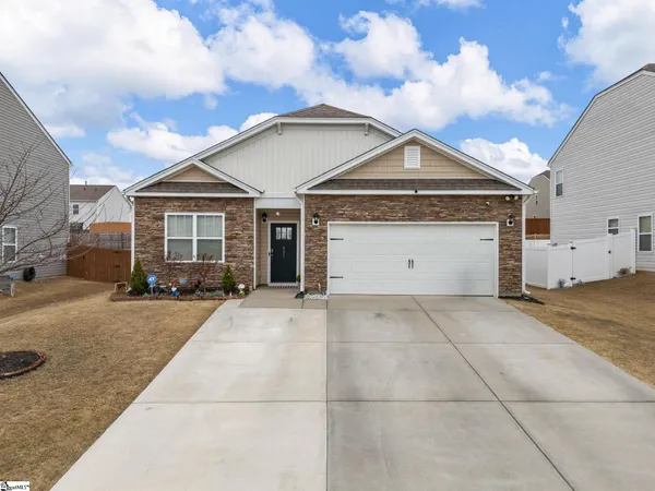 $304,900 | 931 Brynderwen Place, Lyman, SC 29365