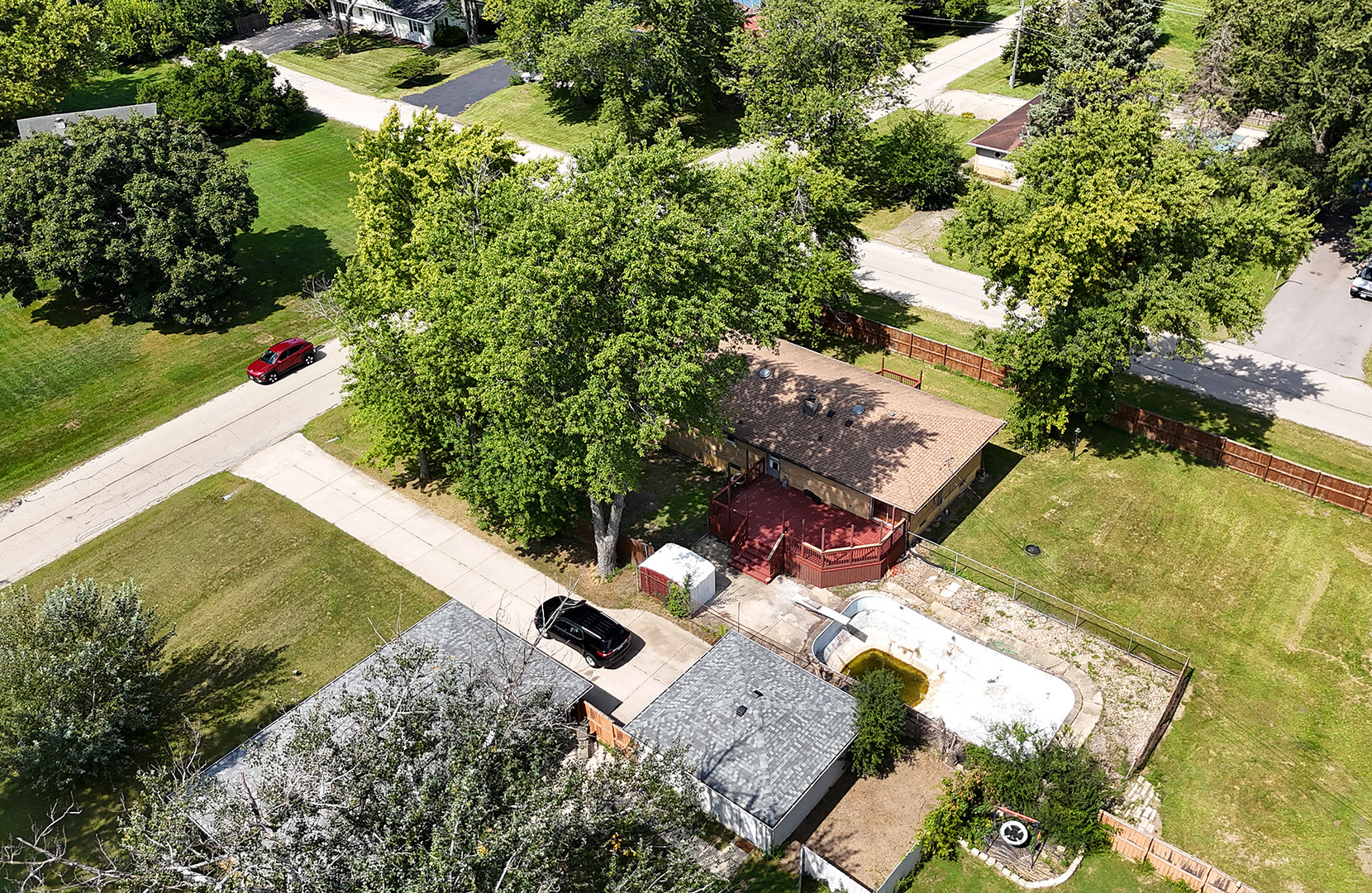 1400 Eunice Avenue Joliet, IL 60433 - Photo 28 of 34 an aerial view of a house with a yard
