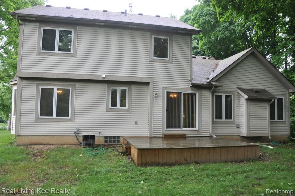 2610 Hickory Lawn Road Rochester, MI 48307 - Photo 2 of 19 DSC_0113.jpg