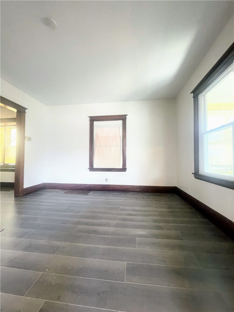 210 Cedarwood Terrace Rochester, NY 14609 - Photo 9 of 30