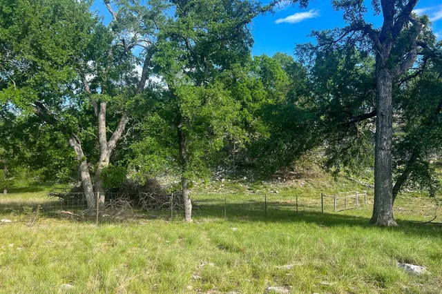 $2,399,800 | 556 Cliff View Loop, Harper, TX 78631