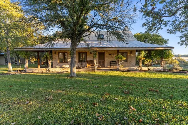 $2,399,800 | 556 Cliff View Loop, Harper, TX 78631