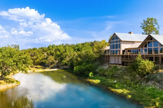 $2,399,800 | 556 Cliff View Loop, Harper, TX 78631