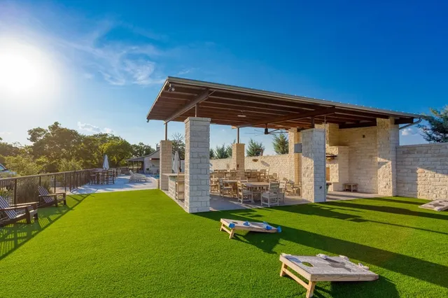 $2,399,800 | 556 Cliff View Loop, Harper, TX 78631