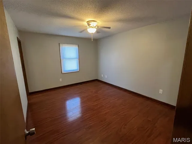 $275,000 | 10362 Old 8 Highway, Mineral Point, MO 63660