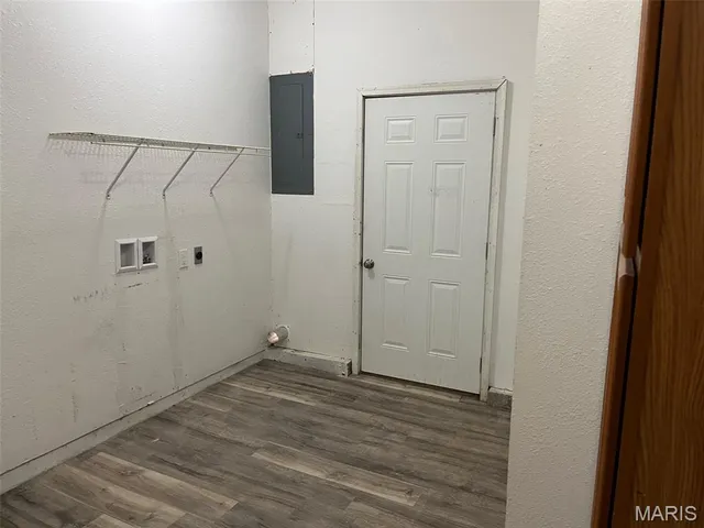 $275,000 | 10362 Old 8 Highway, Mineral Point, MO 63660