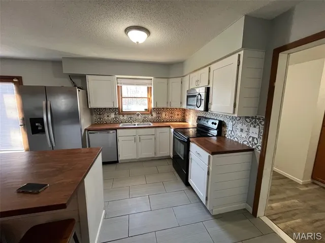 $275,000 | 10362 Old 8 Highway, Mineral Point, MO 63660