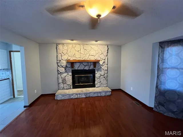 $275,000 | 10362 Old 8 Highway, Mineral Point, MO 63660