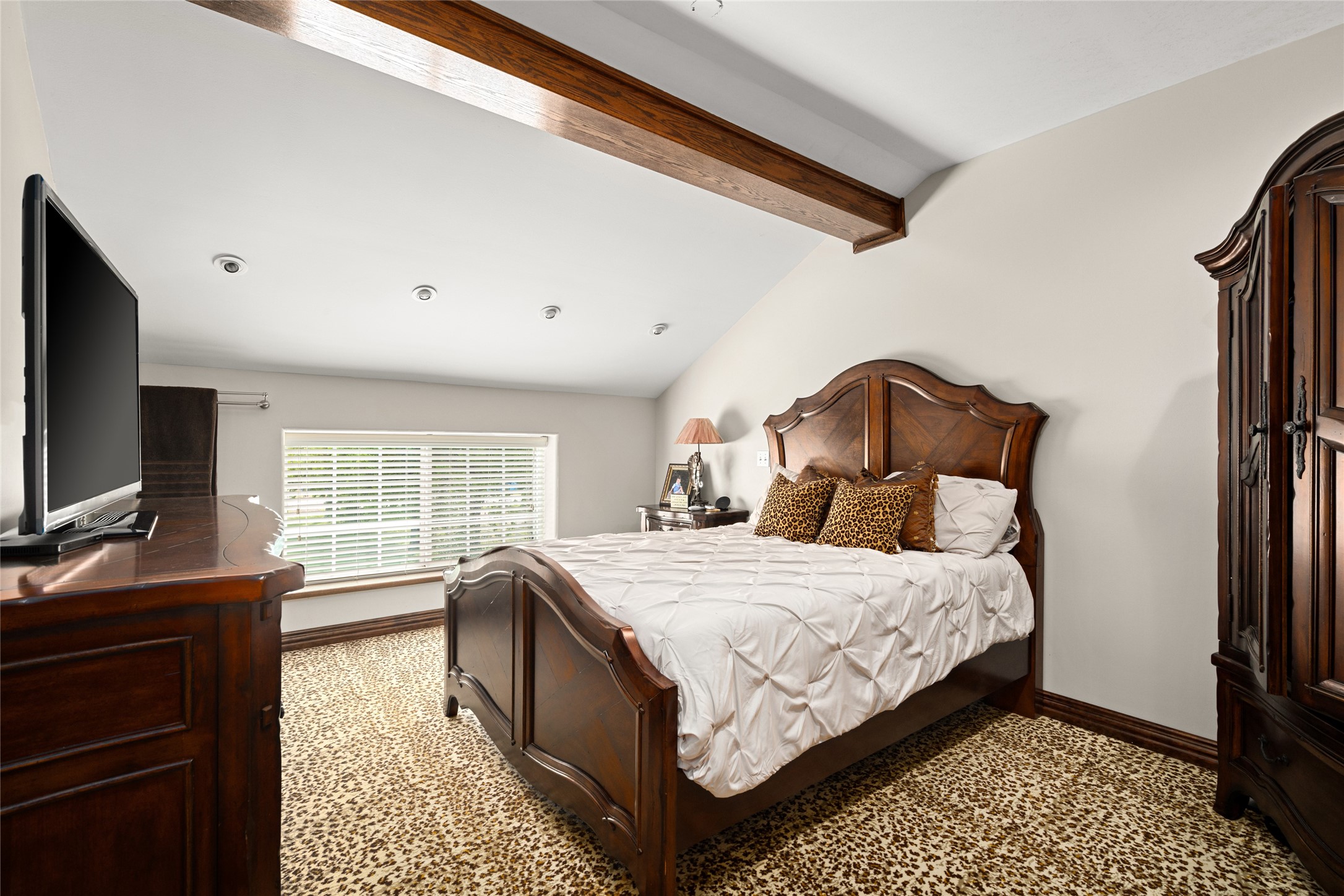 15126 Walden Road Montgomery, TX 77356 - Photo 42 of 50 Added character in this room shows off the wood details and luxury carpet.