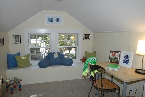 52 Ridge Road Milton, MA 02186 - Photo 17 of 26 Gallery Image 17