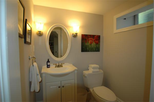 52 Ridge Road Milton, MA 02186 - Photo 20 of 26 Gallery Image 20
