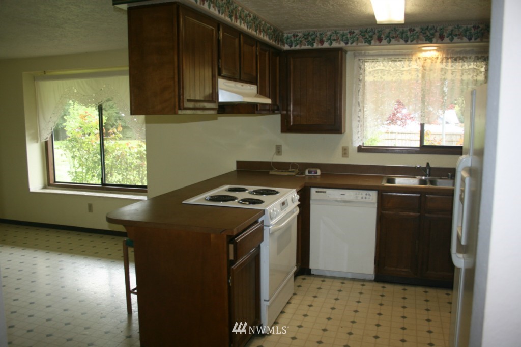 344 Todd Road Kalama, WA 98625 - Photo 6 of 20 Gallery Image 6