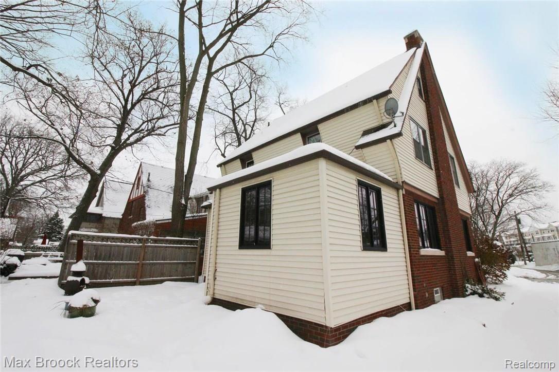 7 Amherst Road Pleasant Ridge, MI 48069 - Photo 30 of 30 Back of Home