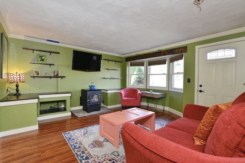 181 Wrentham Road Bellingham, MA 02019 - Photo 15 of 33 Gallery Image 15