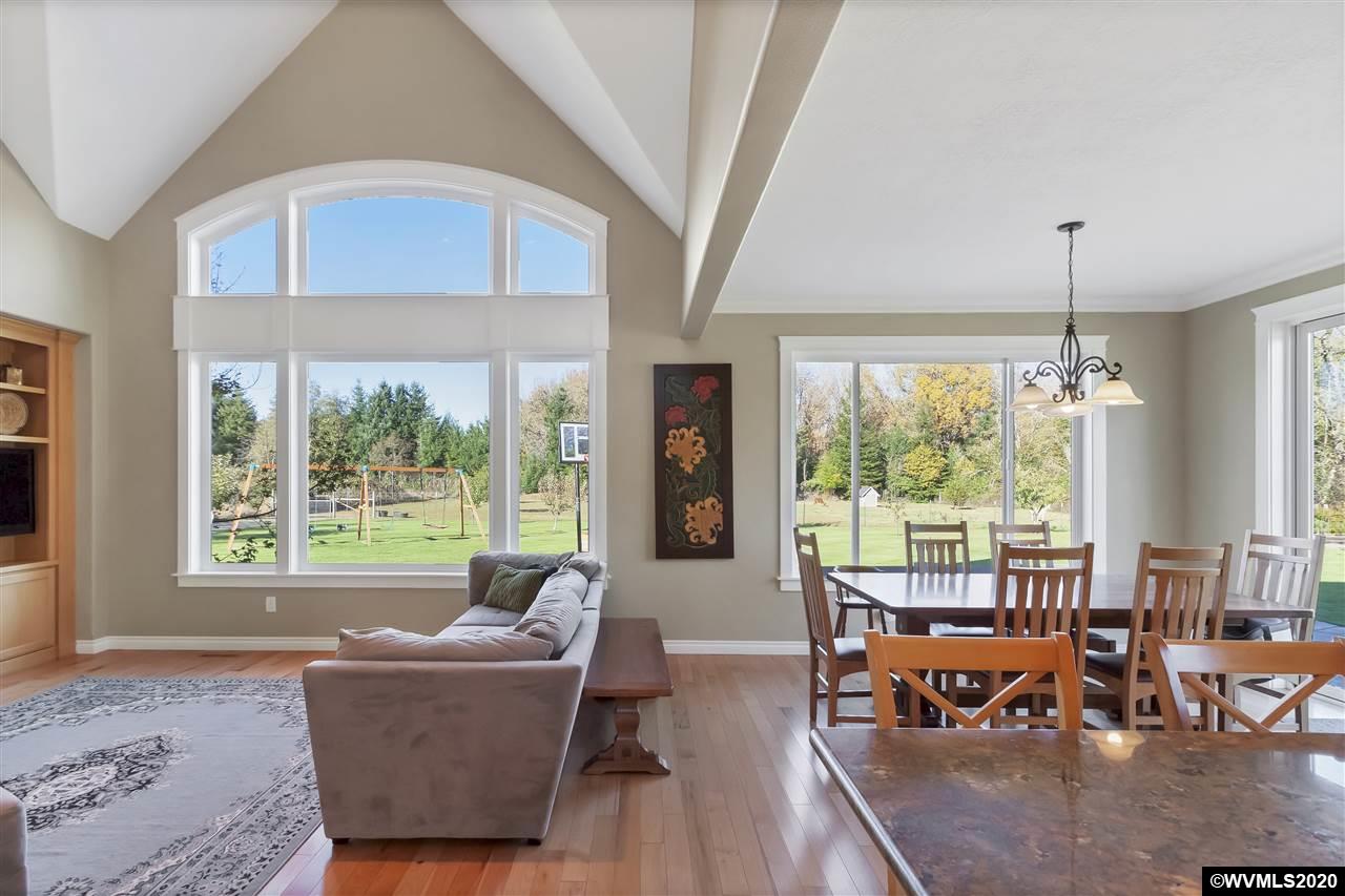 3565 Rhododendron Lane Southeast Salem, OR 97317 - Photo 9 of 31