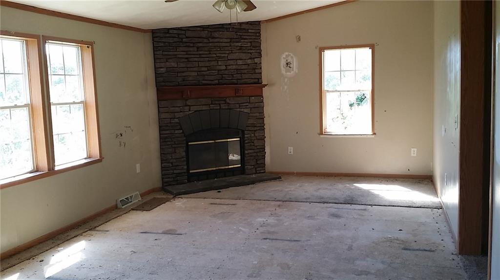 147 Cosky Lane Rochester, PA 15074 - Photo 6 of 16