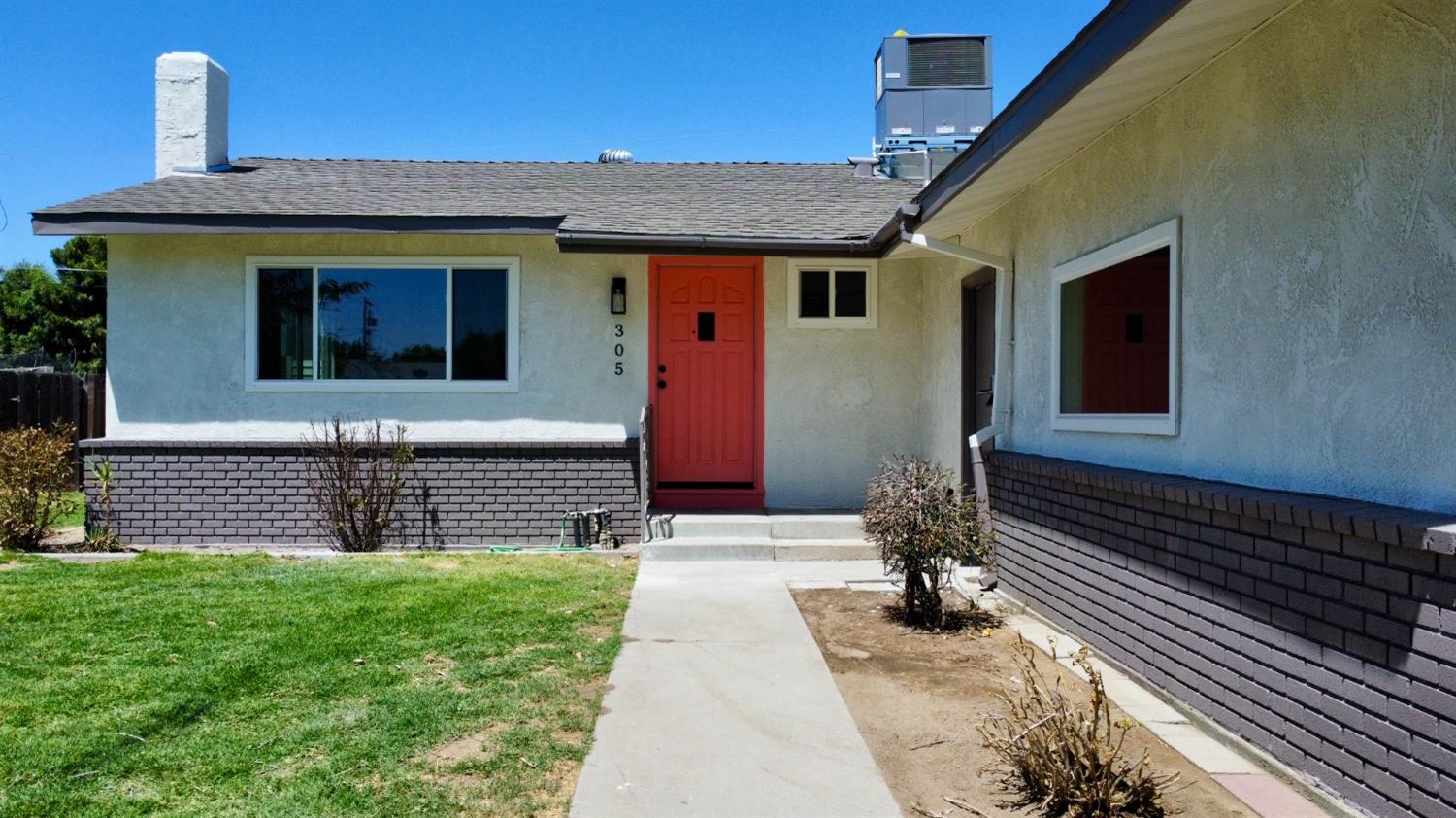 305 Maple Street Madera, CA 93637 - Photo 2 of 14 Gallery Image 2