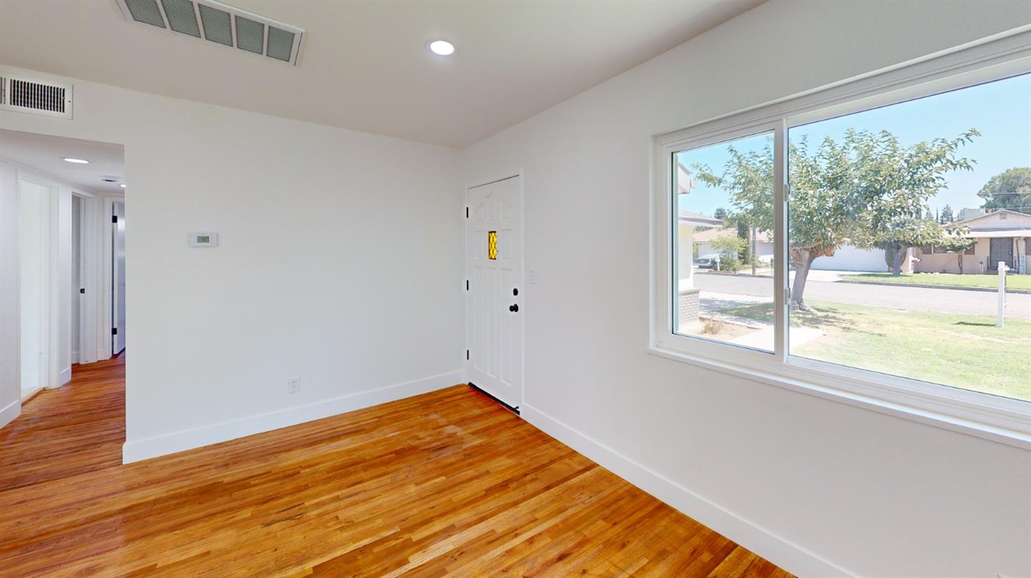 305 Maple Street Madera, CA 93637 - Photo 4 of 14 Gallery Image 4