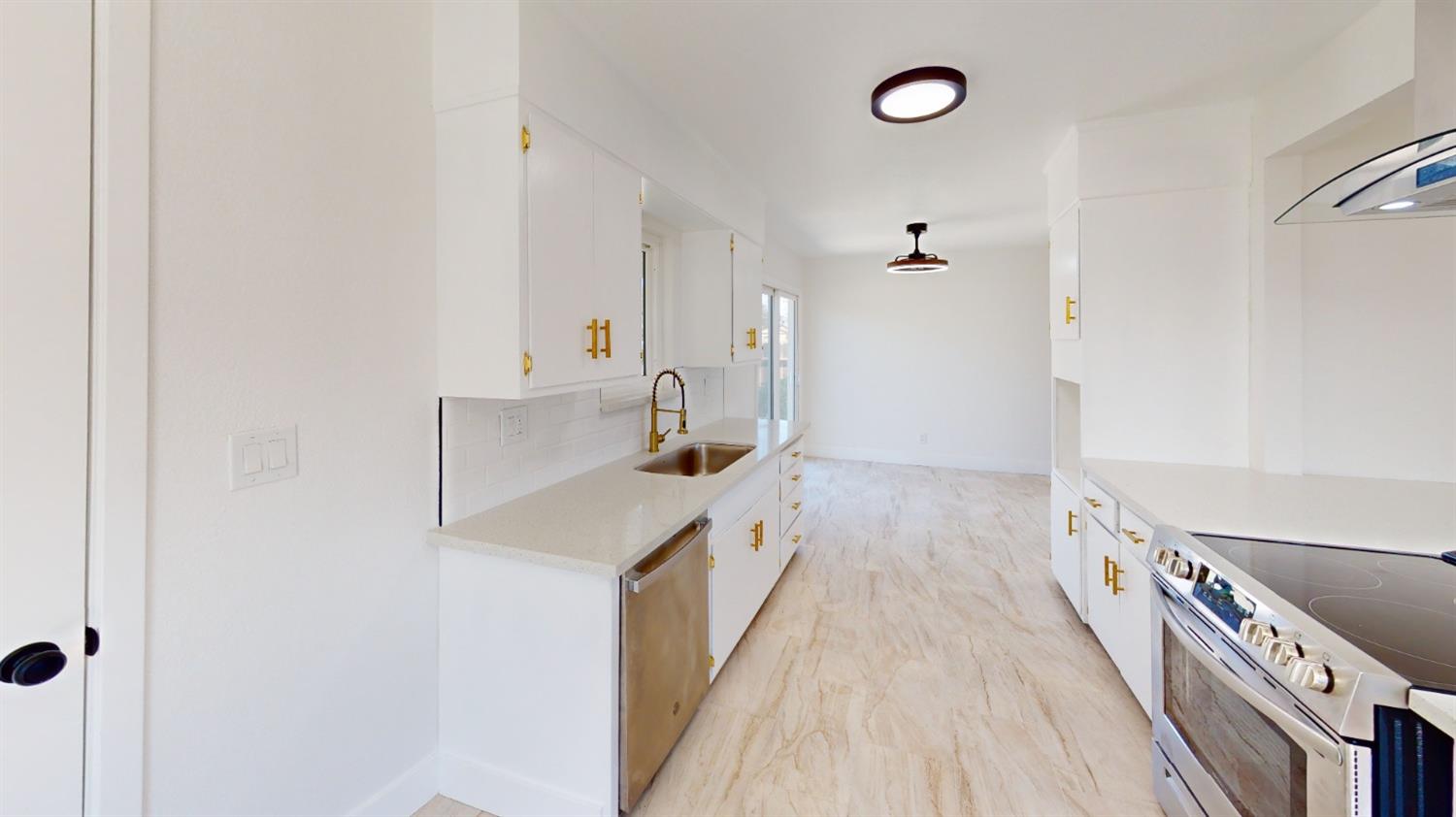305 Maple Street Madera, CA 93637 - Photo 7 of 14 Gallery Image 7