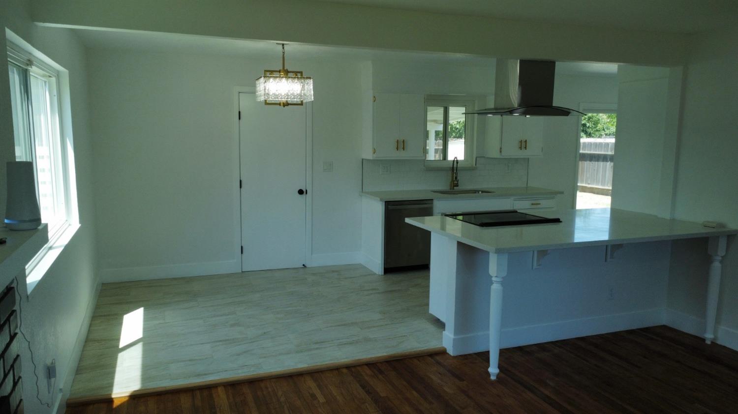 305 Maple Street Madera, CA 93637 - Photo 9 of 14 Gallery Image 9