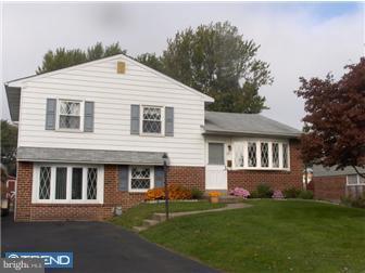 207 Abbott Road Hatboro, PA 19040 - Photo 1 of 8