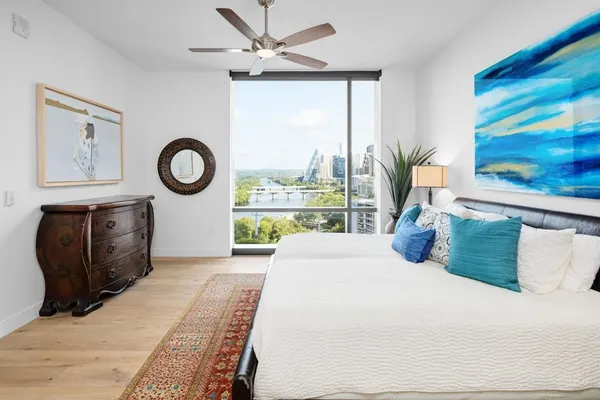 $7,950 | 70 Rainey Street, Unit 1306, Austin, TX 78701