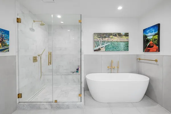 $7,950 | 70 Rainey Street, Unit 1306, Austin, TX 78701