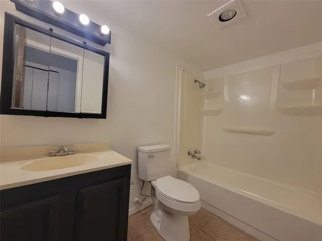 $1,895 | 424 Green Canyon Drive, Mesquite, TX 75150