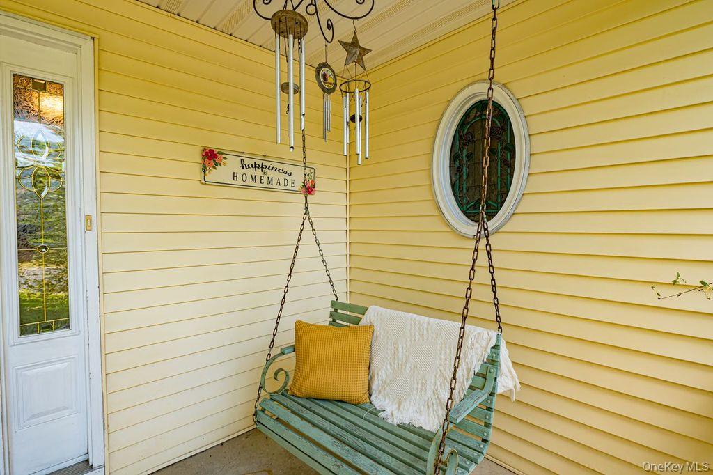 4 Fable Road St. James, NY 11780 - Photo 3 of 27 Gallery Image 3