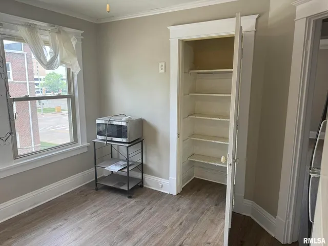 $850 | 711 1/2 16th Street, Moline, IL 61265