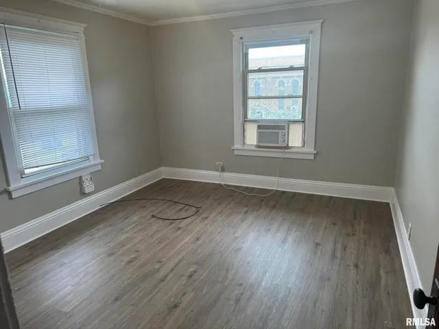 $850 | 711 1/2 16th Street, Moline, IL 61265