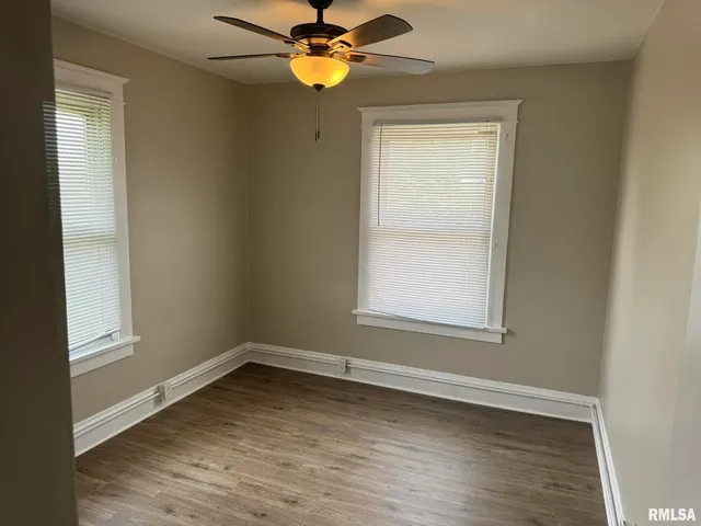 $850 | 711 1/2 16th Street, Moline, IL 61265