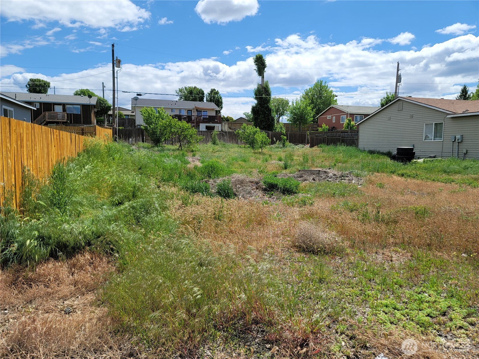 211 West 7th Street Warden, WA 98857 - Photo 3 of 12