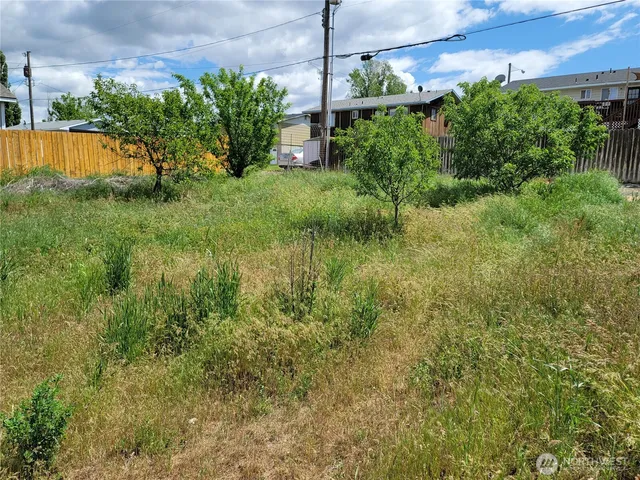 $55,000 | 211 West 7th Street, Warden, WA 98857