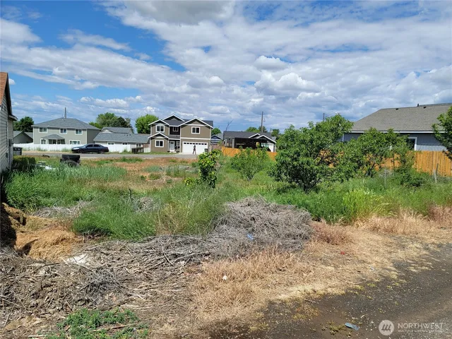 $55,000 | 211 West 7th Street, Warden, WA 98857