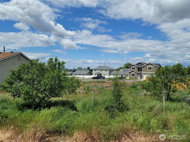 $55,000 | 211 West 7th Street, Warden, WA 98857