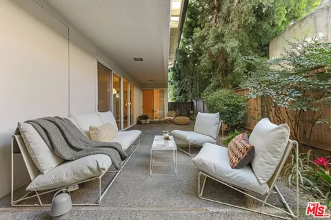 $1,439,000 | 720 South Orange Grove Boulevard, Unit 3A, Pasadena, CA 91105