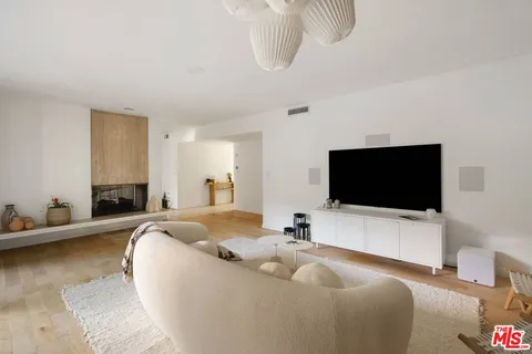 $1,439,000 | 720 South Orange Grove Boulevard, Unit 3A, Pasadena, CA 91105