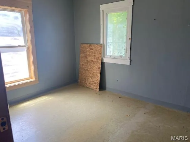 $70,000 | 395 North Main Street, Hoyleton, IL 62803