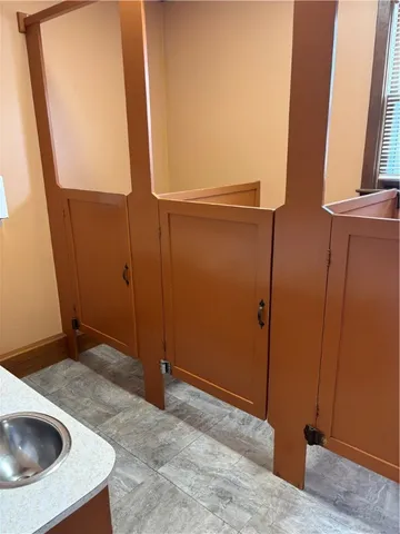 $329,000 | 210 Metacom Avenue, Warren, RI 02885