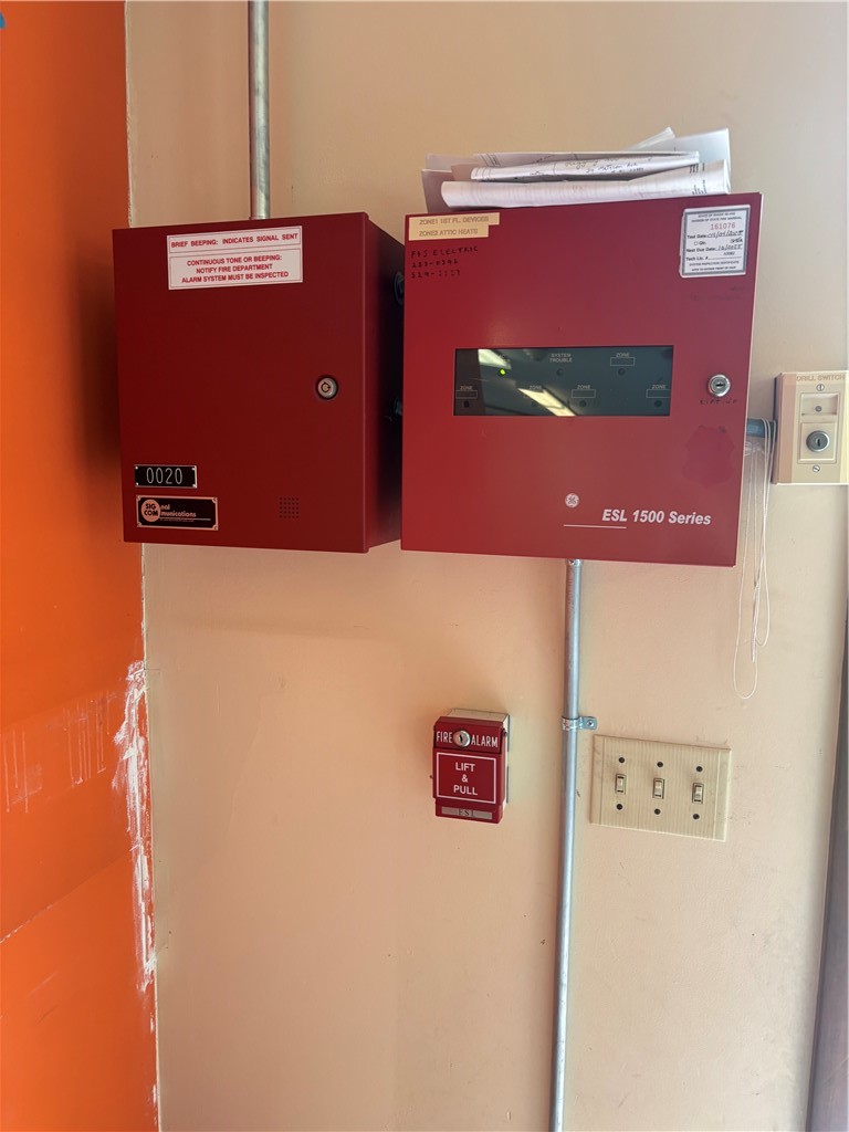 210 Metacom Avenue Warren, RI 02885 - Photo 6 of 6