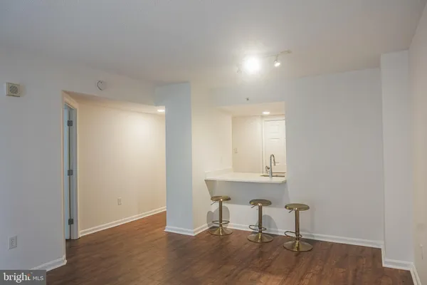 $2,195 | 11710 Old Georgetown Road, Unit 809, North Bethesda, MD 20852