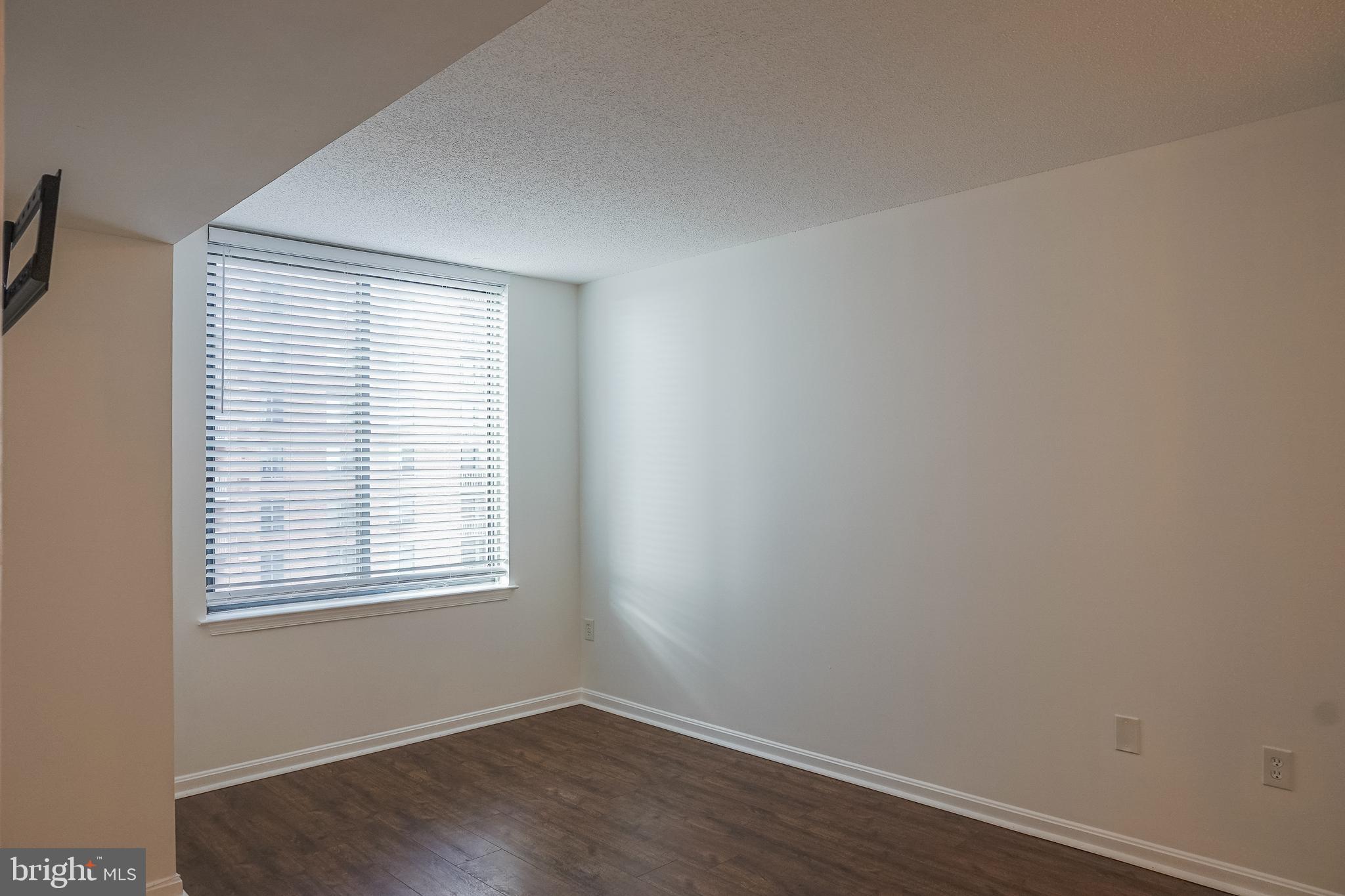 11710 Old Georgetown Road, Unit 809 North Bethesda, MD 20852 - Photo 23 of 52 Bedroom