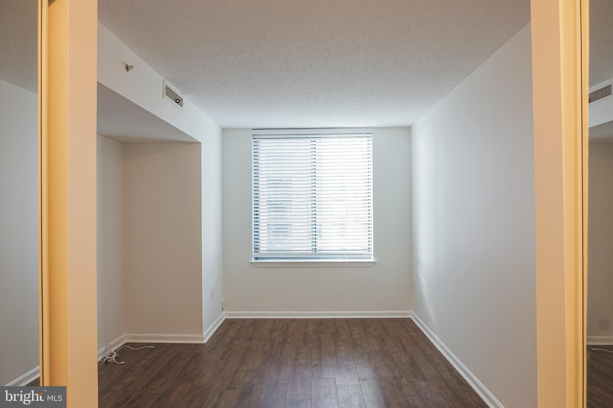 11710 Old Georgetown Road, Unit 809 North Bethesda, MD 20852 - Photo 24 of 52 Bedroom